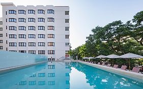 Hesperia Sevilla  4*